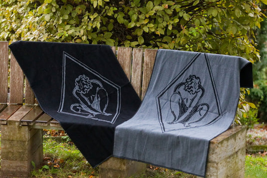 WGT Duschtuch grau und schwarz mit Logo groß